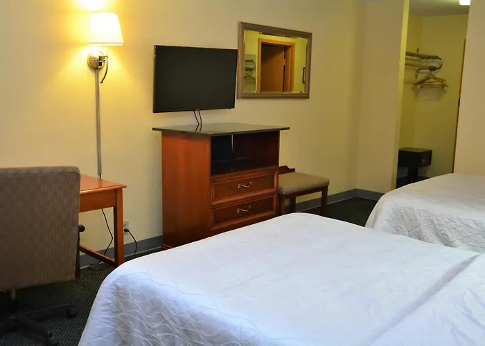 Buckeye Express Hotel 2*
