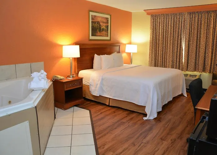 Buckeye Express Hotel 2*
